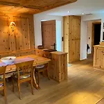 Poschiavo Maiensaess Auf 1400m Apartament