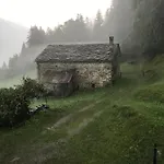 Poschiavo Maiensaess Auf 1400m