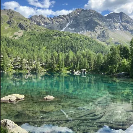 Poschiavo Maiensaess Auf 1400m