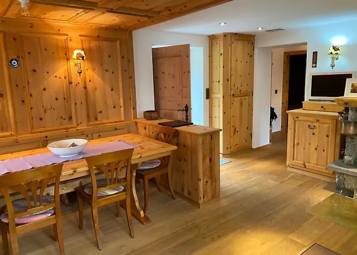 Poschiavo Maiensaess Auf 1400m Apartman