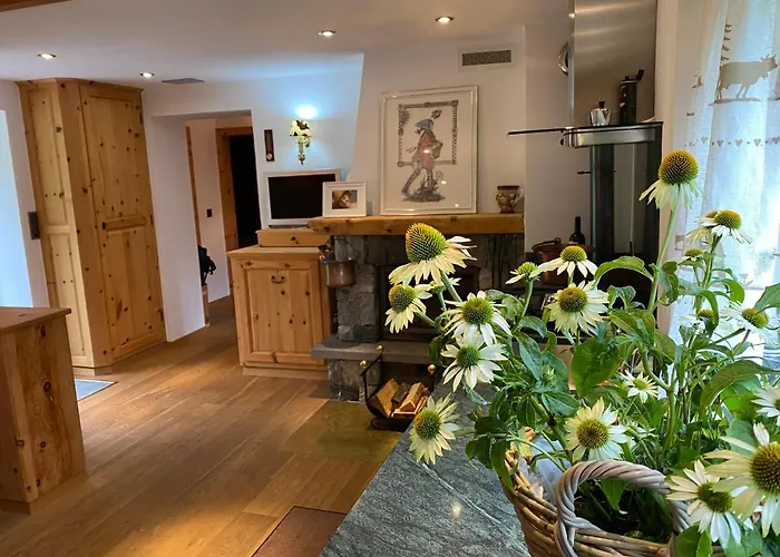 Poschiavo Maiensaess Auf 1400m Apartman *