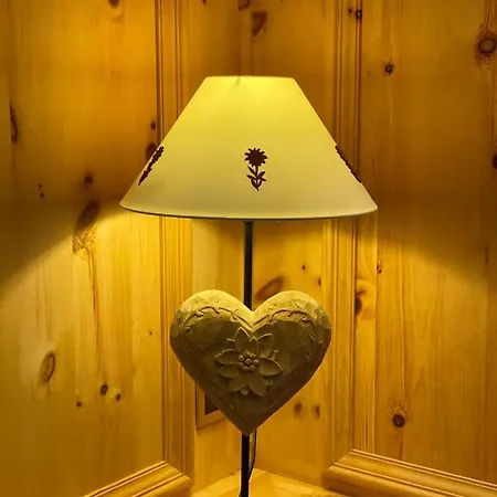 Poschiavo Maiensaess Auf 1400m Daire Le Prese