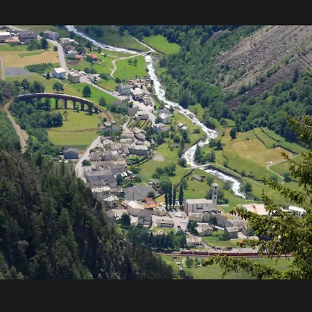 Poschiavo Maiensaess Auf 1400m *