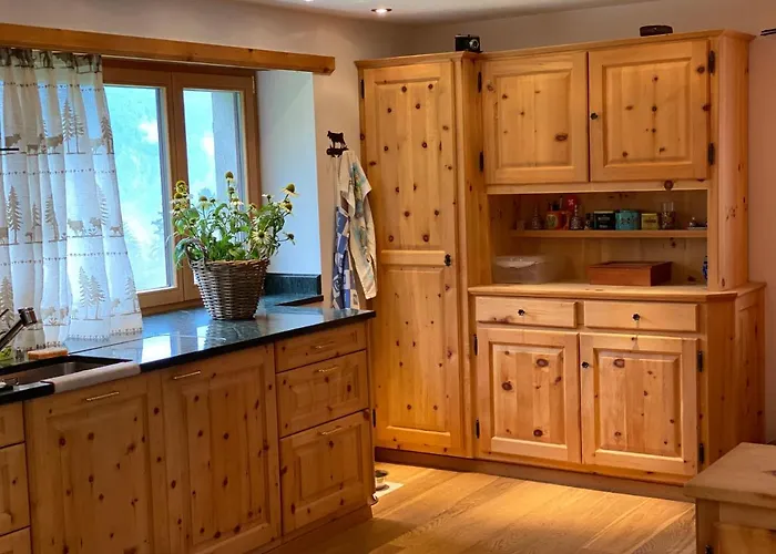 Poschiavo Maiensaess Auf 1400m