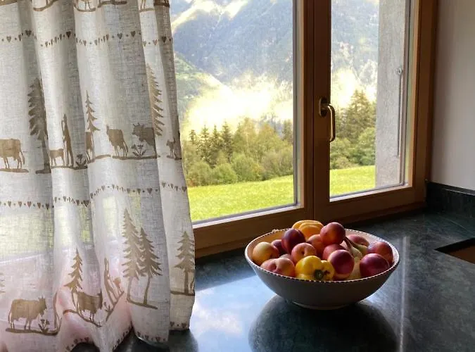 Poschiavo Maiensaess Auf 1400m Le Prese